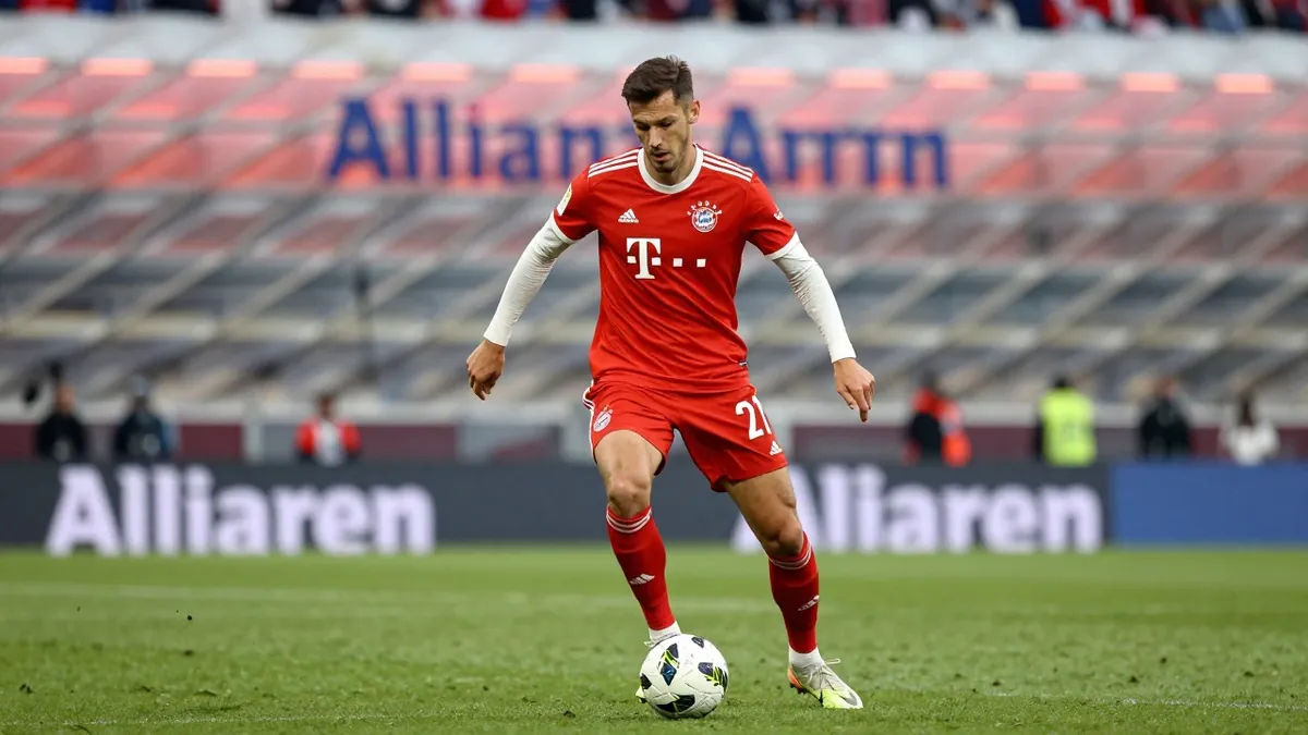 Josip Stanišić blickt optimistisch auf Supercup