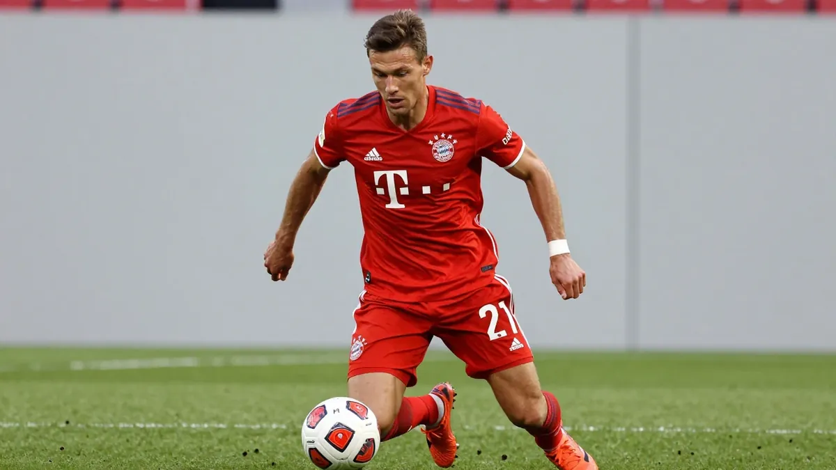 Oliver Glasner informierte die Bayern-Führung vor der Verpflichtung von Michael Olise über dessen Charakter, was die...