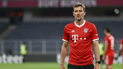 Bayern Munich's coach Vincent Kompany keeps quiet about the team's transfer plans