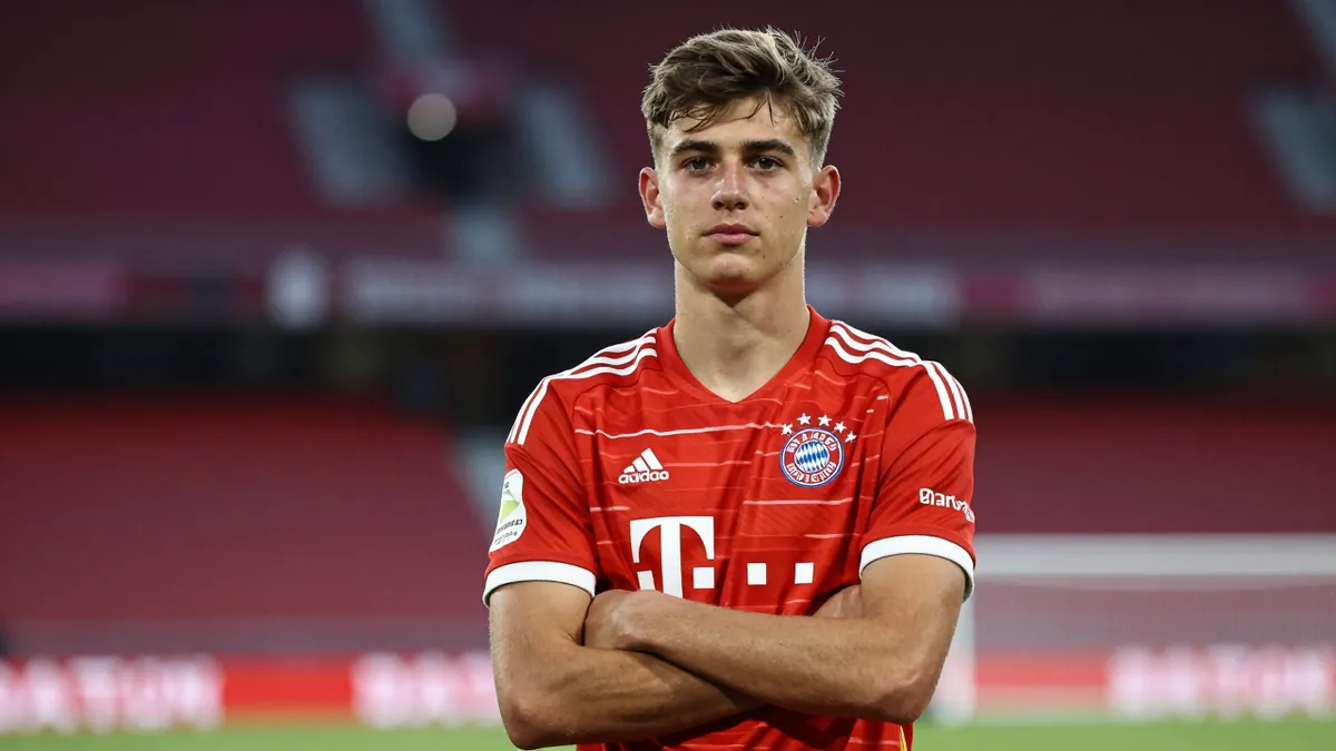 Bayern München verpflichtet U19‑Talent Konstantinos Karandrikas